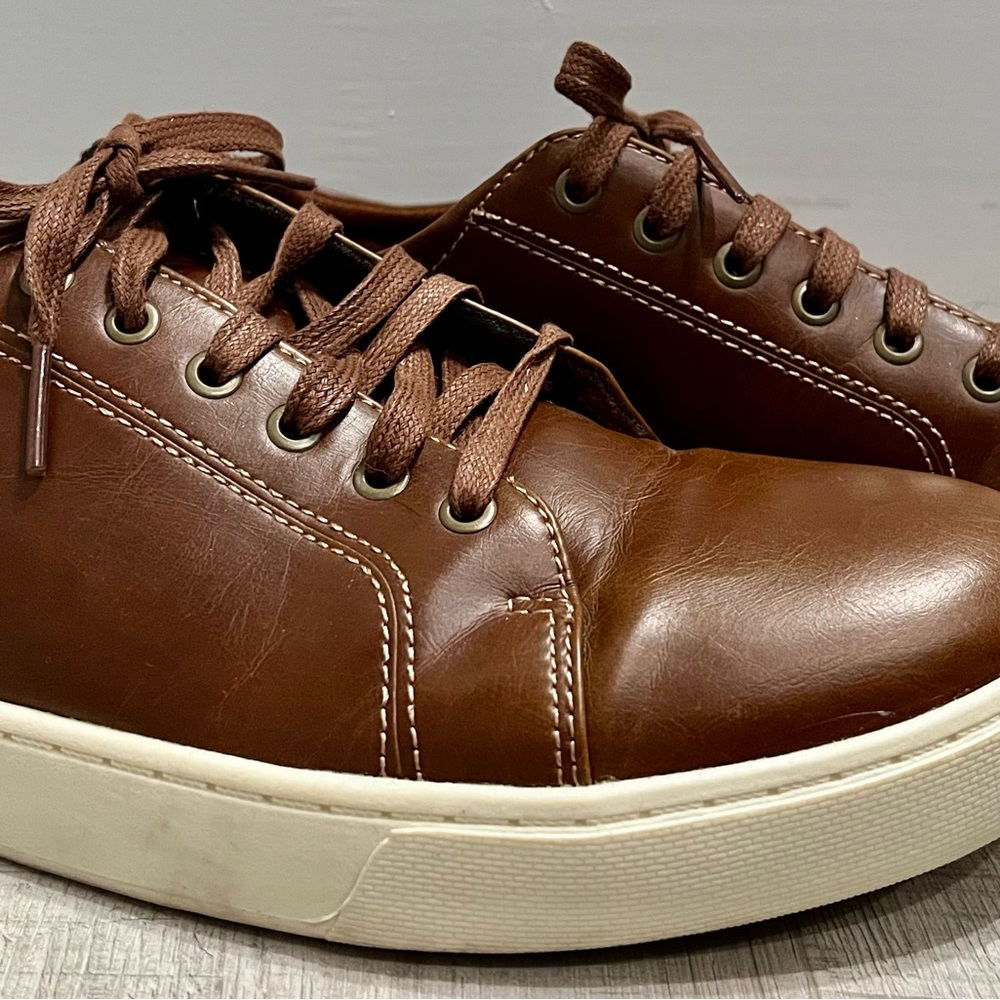 Men's Brown Leather American Eagle Memory Foam Sneakers Size 9.5